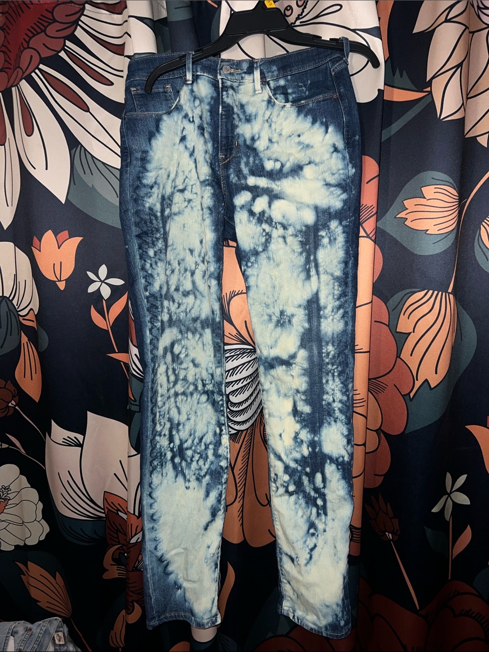 Bleached Tie-Dye Blue Women's Levi Jeans
